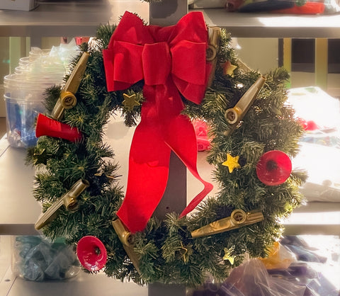 Kazoobie Kazoos Holiday Wreath